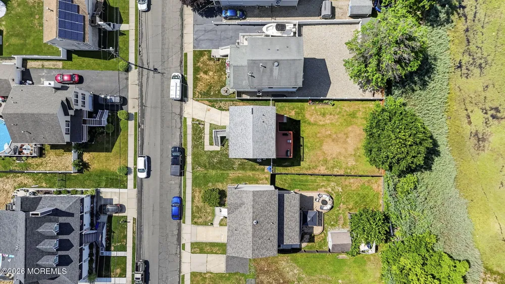 907 Harris Avenue Keyport, NJ 07735