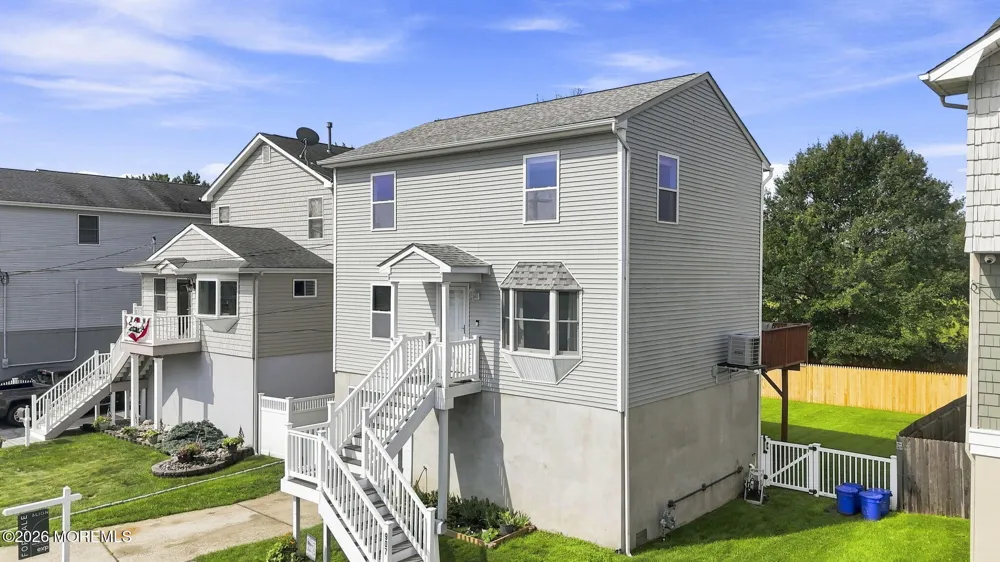 907 Harris Avenue Keyport, NJ 07735
