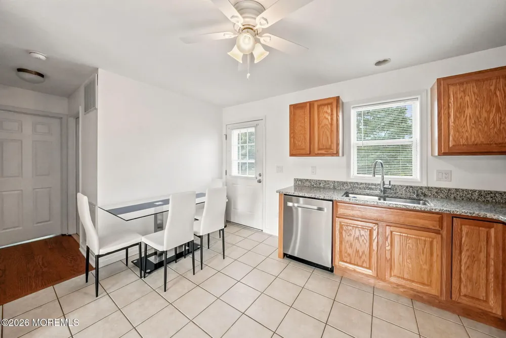 907 Harris Avenue Keyport, NJ 07735