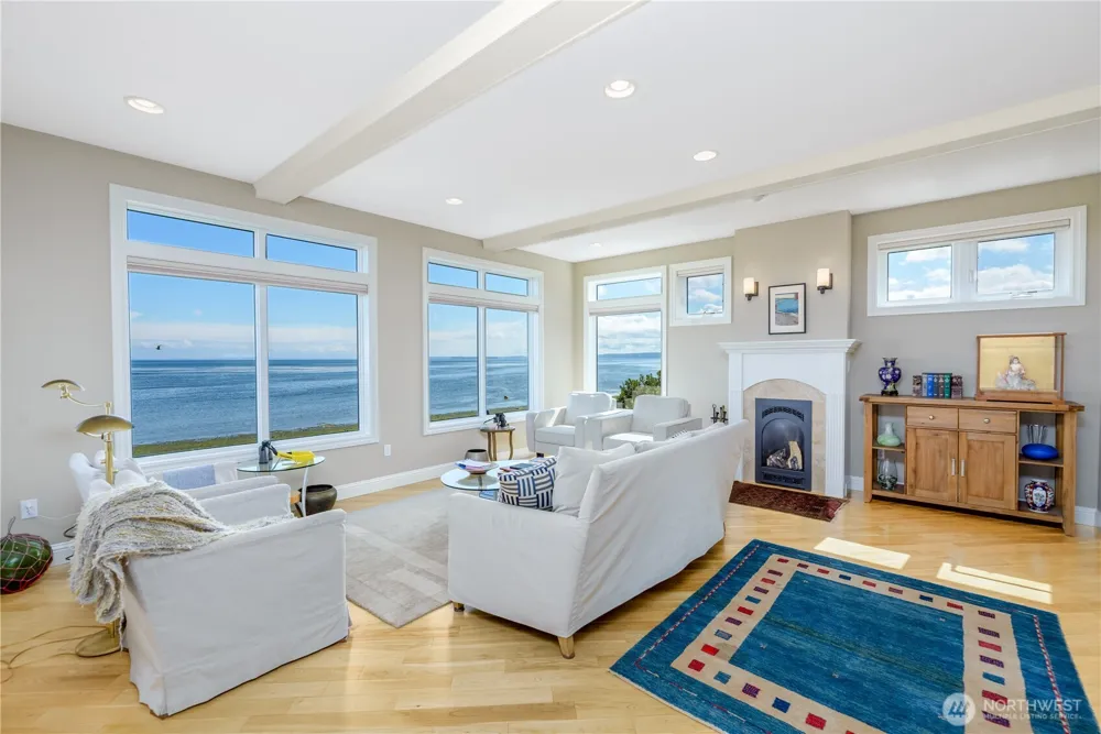 851 3 Crabs Rd Sequim, WA 98382
