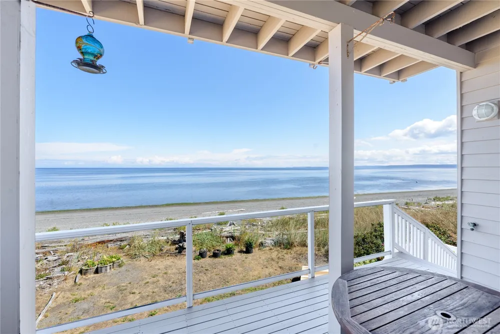 851 3 Crabs Rd Sequim, WA 98382