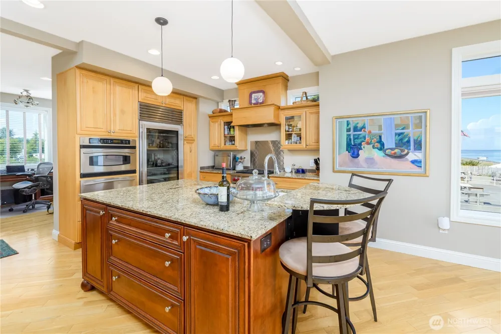 851 3 Crabs Rd Sequim, WA 98382