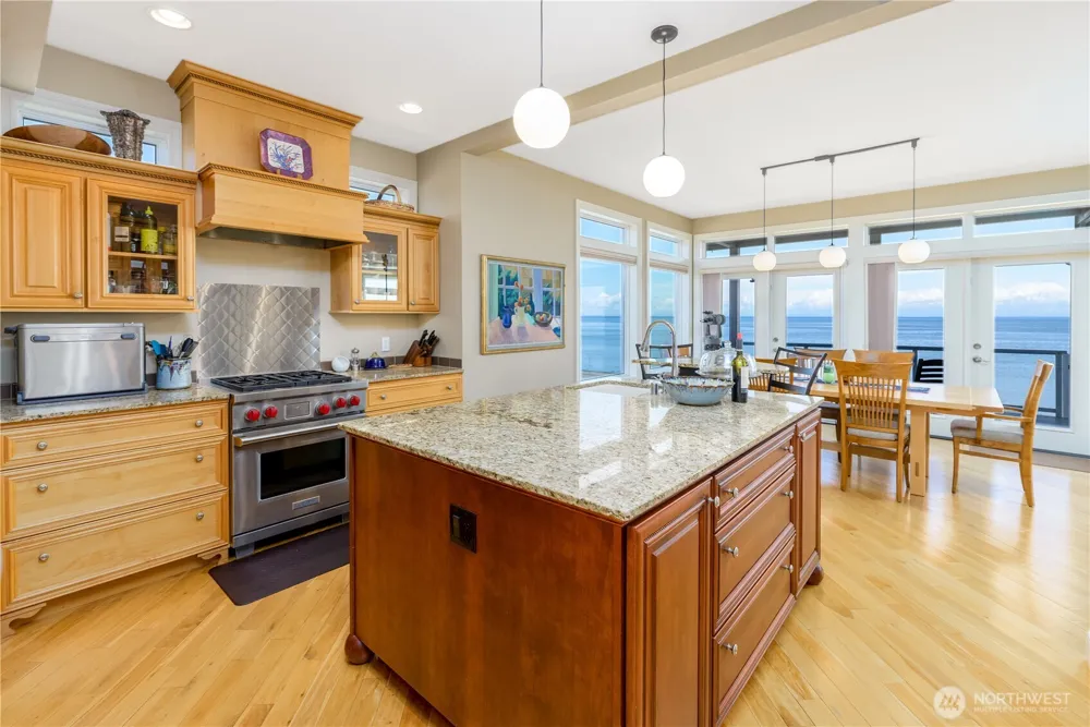 851 3 Crabs Rd Sequim, WA 98382