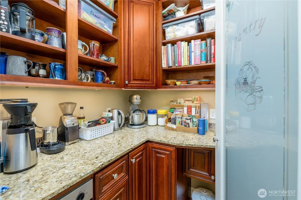 851 3 Crabs Rd Sequim, WA 98382