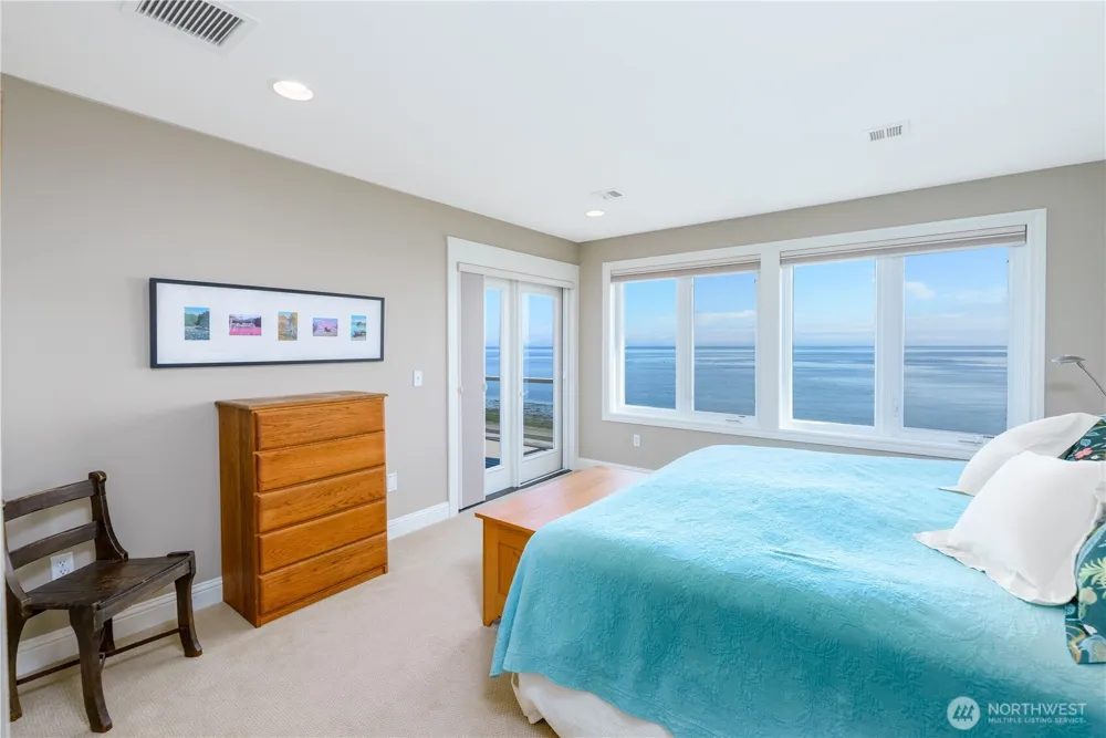 851 3 Crabs Rd Sequim, WA 98382