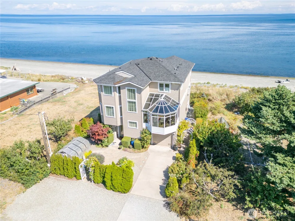 851 3 Crabs Rd Sequim, WA 98382