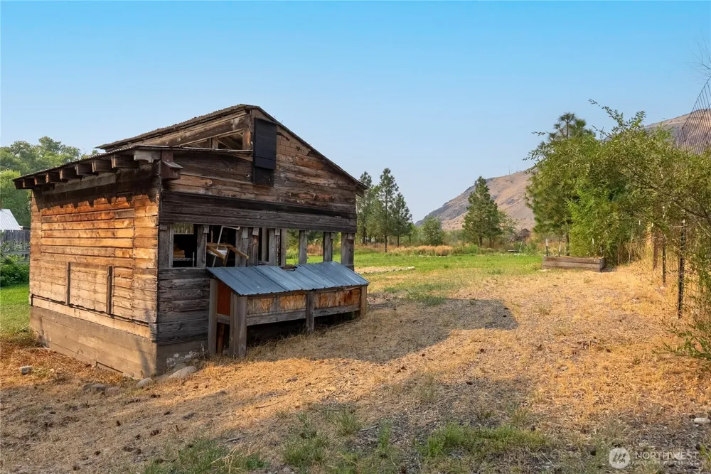 1102 Methow Valley Highway E Twisp, WA 98856