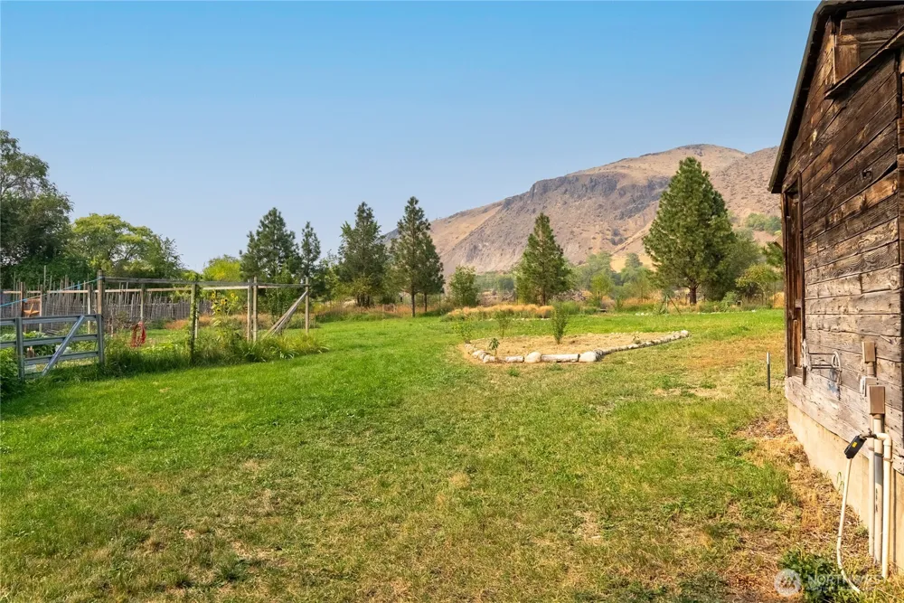 1102 Methow Valley Highway E Twisp, WA 98856