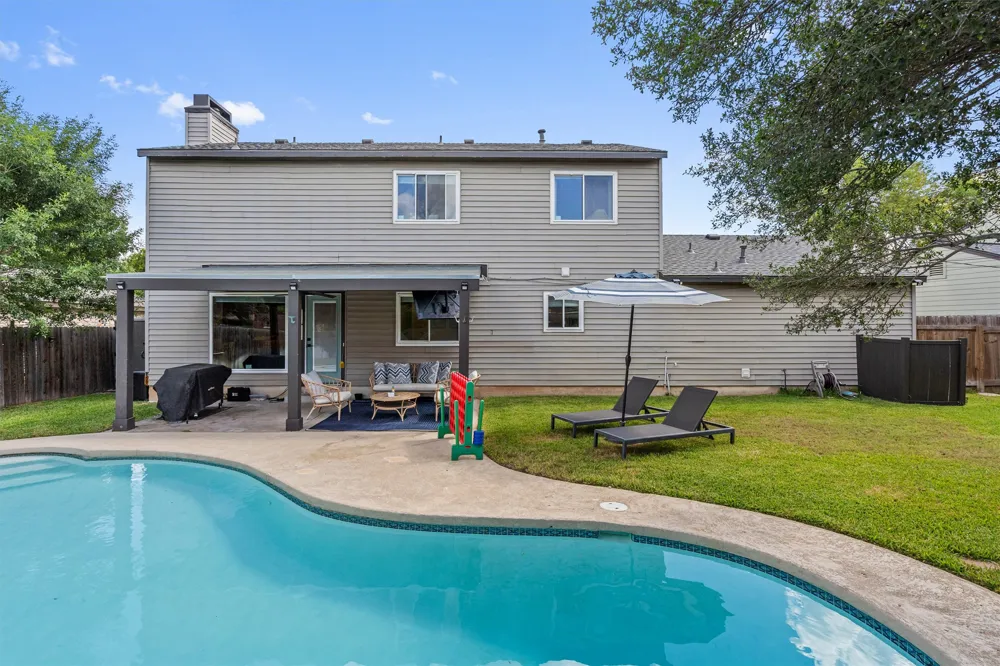 1602 Rock Creek Drive Round Rock, TX 78681