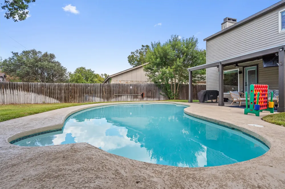 1602 Rock Creek Drive Round Rock, TX 78681