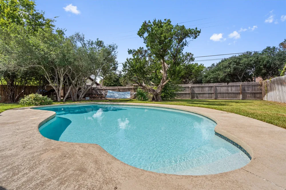 1602 Rock Creek Drive Round Rock, TX 78681