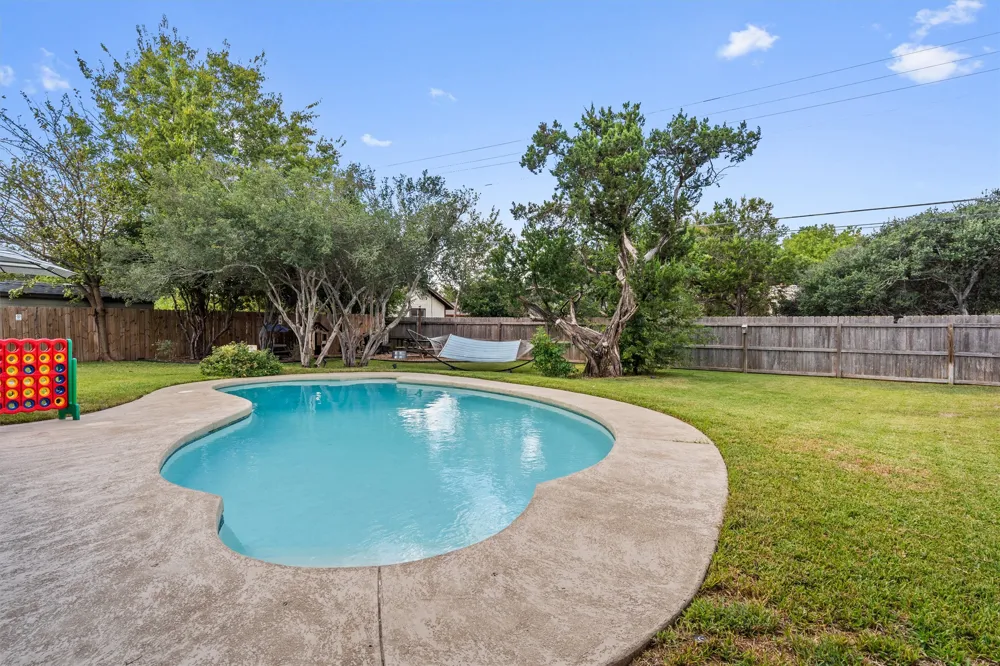 1602 Rock Creek Drive Round Rock, TX 78681
