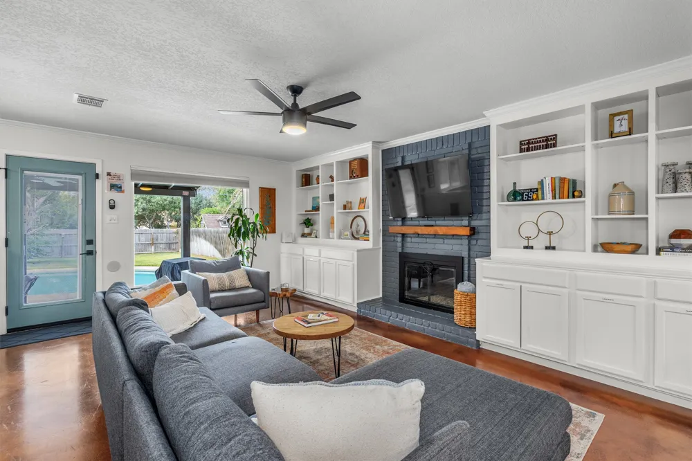 1602 Rock Creek Drive Round Rock, TX 78681