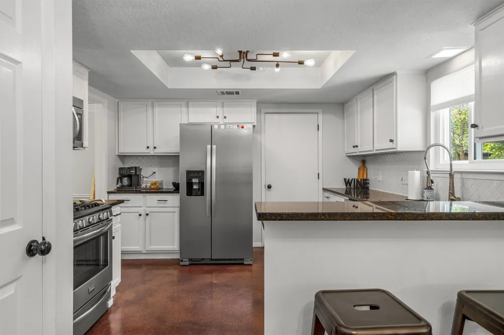 1602 Rock Creek Drive Round Rock, TX 78681