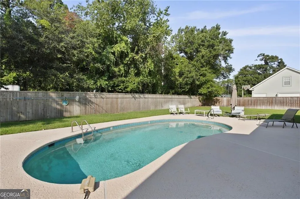 6 Quail RUN Brunswick, GA 31525