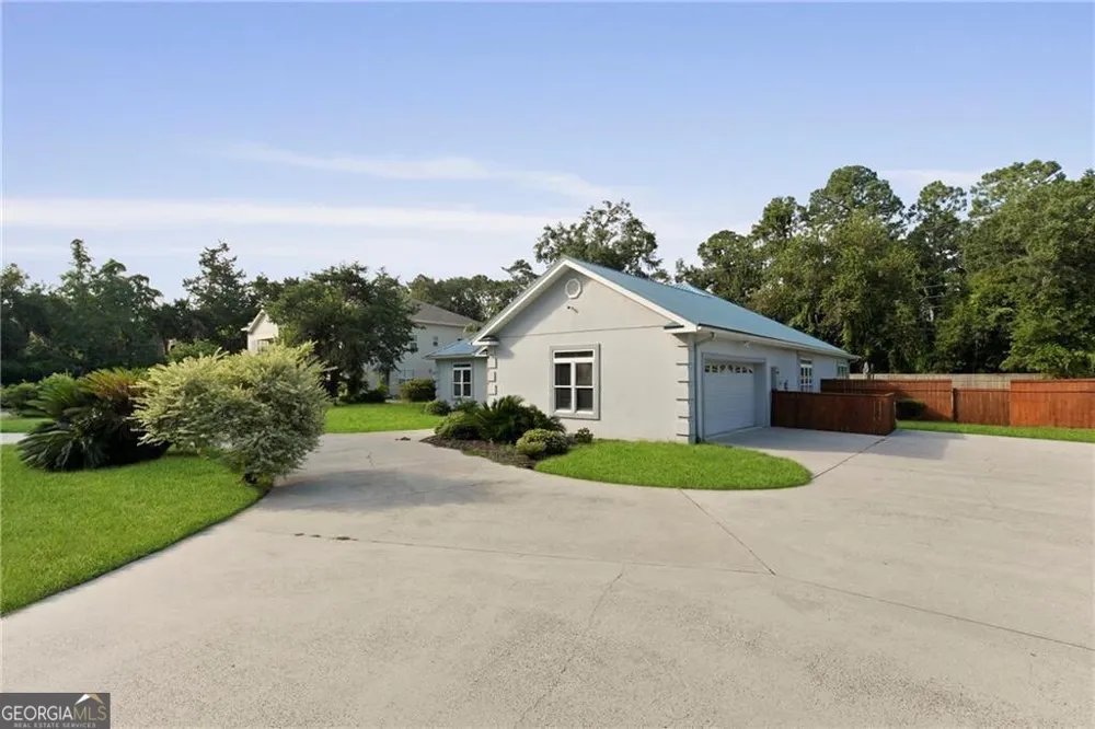 6 Quail RUN Brunswick, GA 31525