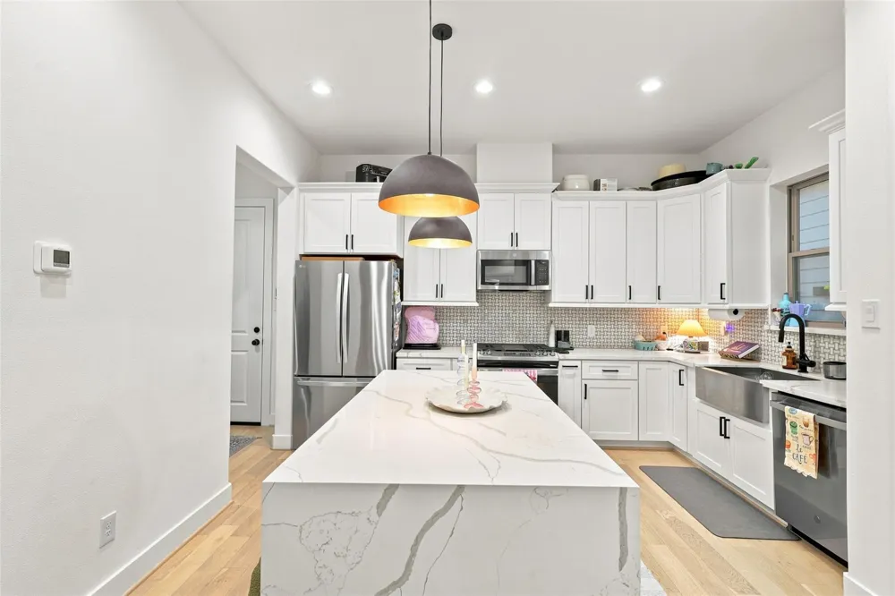 5828 Kiam Street Houston, TX 77007