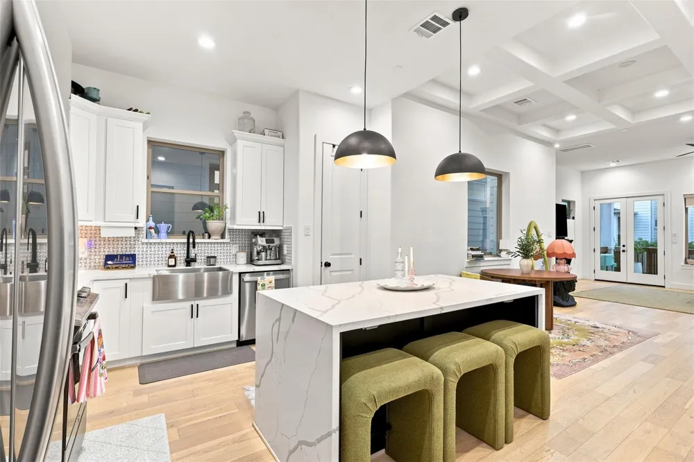 5828 Kiam Street Houston, TX 77007