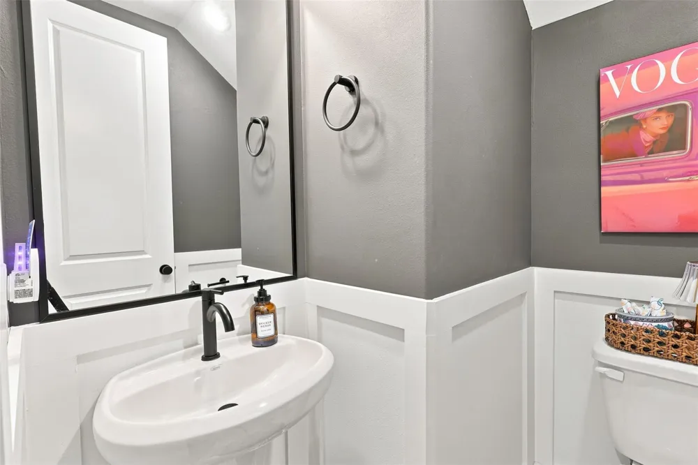 5828 Kiam Street Houston, TX 77007