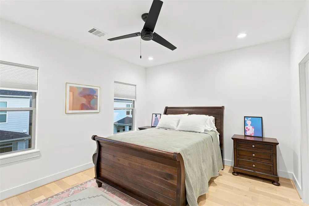 5828 Kiam Street Houston, TX 77007