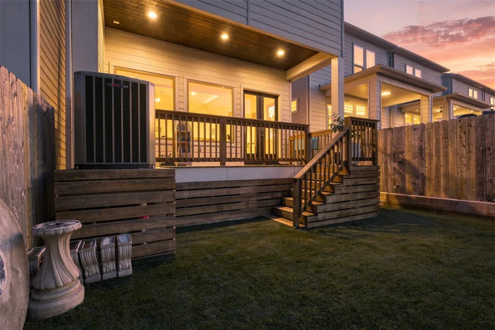 5828 Kiam Street Houston, TX 77007