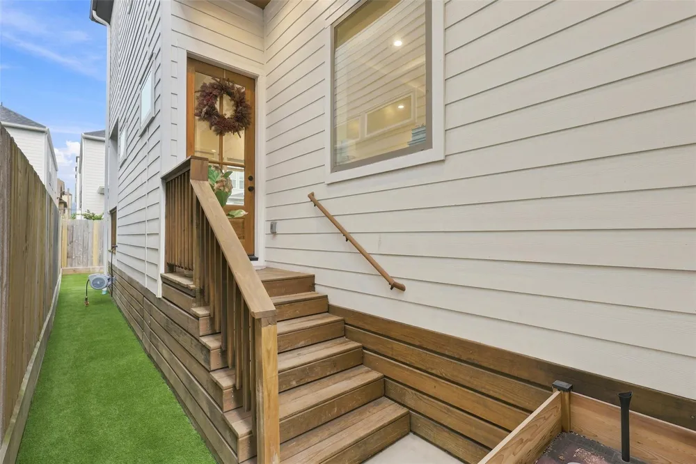 5828 Kiam Street Houston, TX 77007