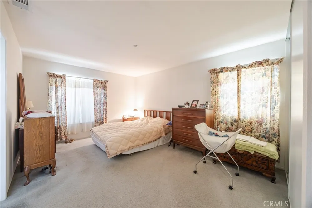 15332 Bolero Fontana, CA 92337