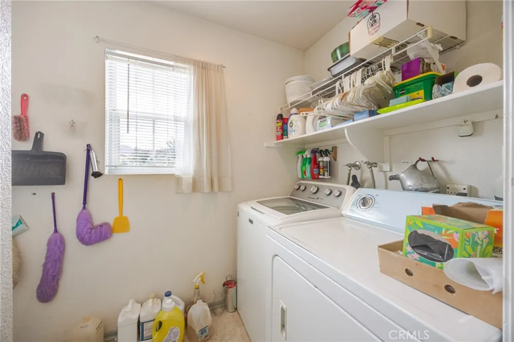 15332 Bolero Fontana, CA 92337