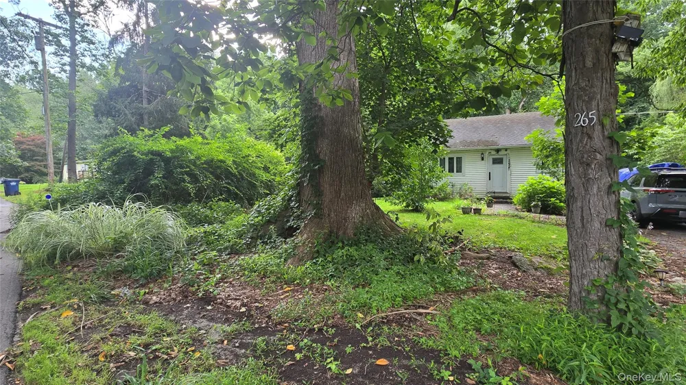 265 Old Pawling Road Pawling, NY 12564