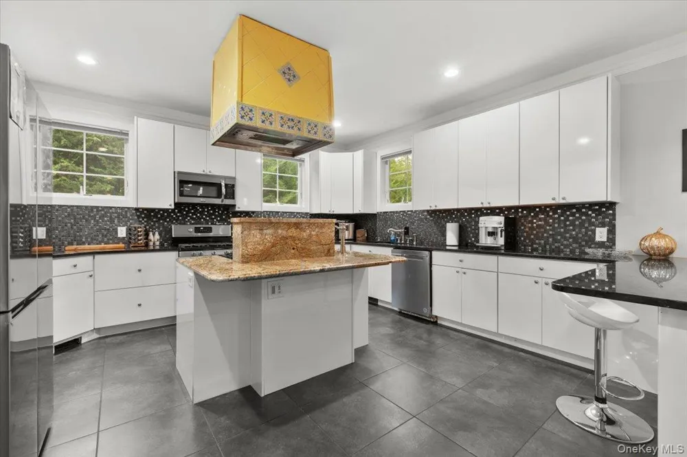 33A Newtown Road Hampton Bays, NY 11946