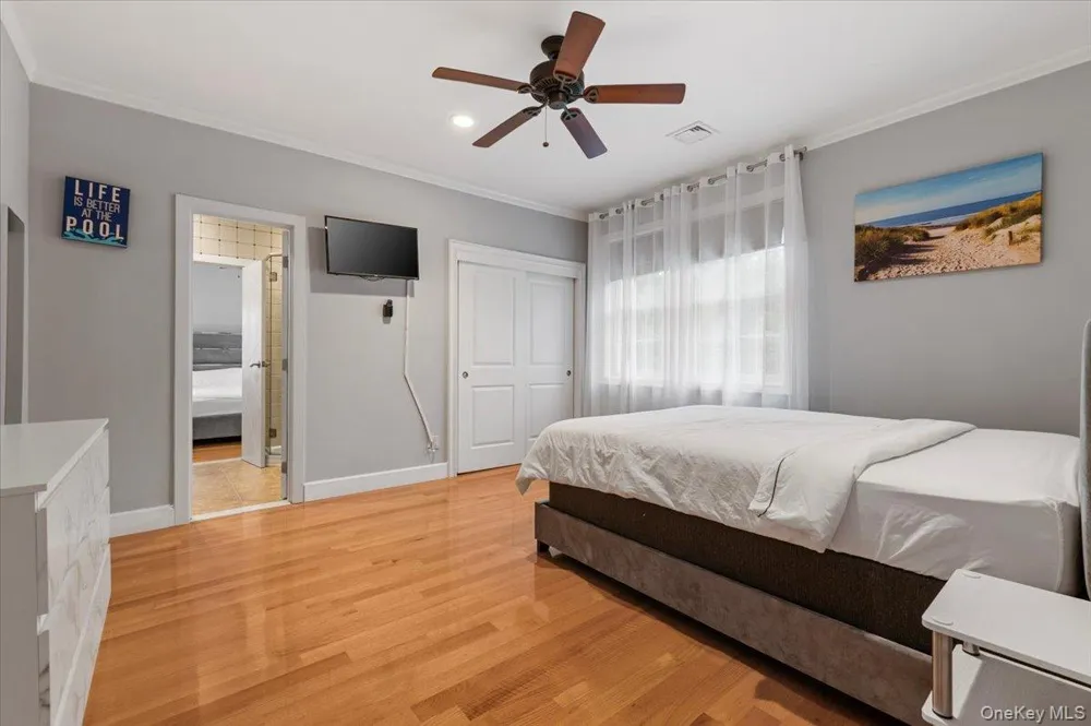 33A Newtown Road Hampton Bays, NY 11946