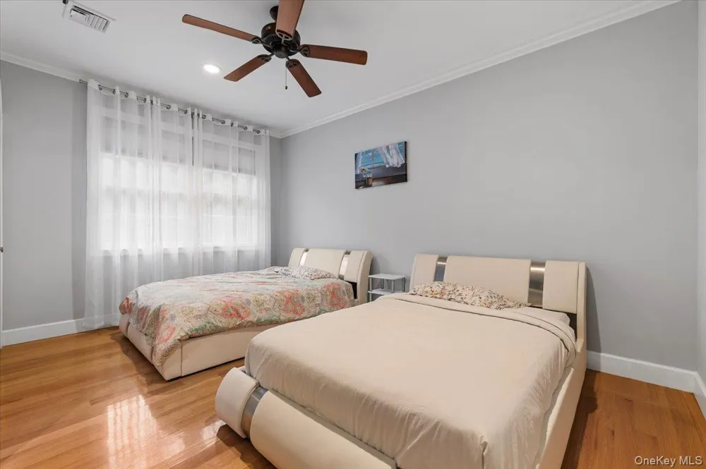 33A Newtown Road Hampton Bays, NY 11946