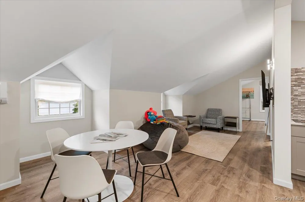 33A Newtown Road Hampton Bays, NY 11946