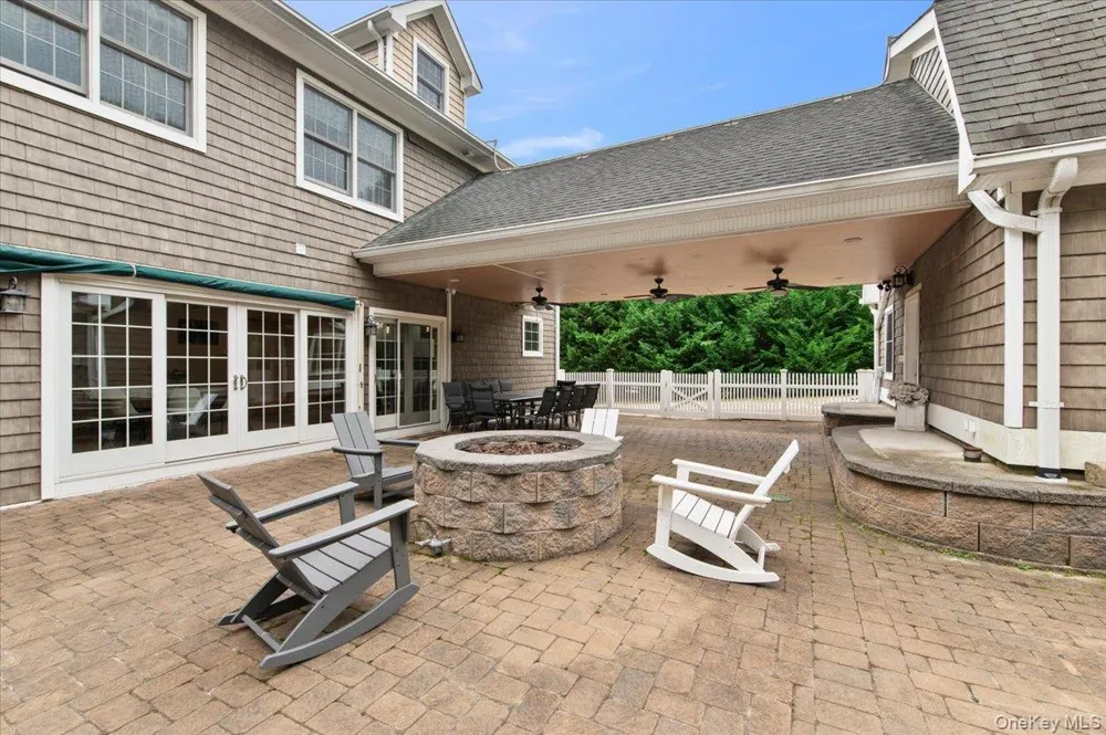 33A Newtown Road Hampton Bays, NY 11946