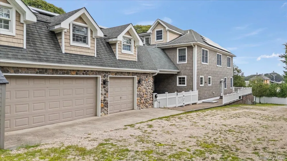 33A Newtown Road Hampton Bays, NY 11946