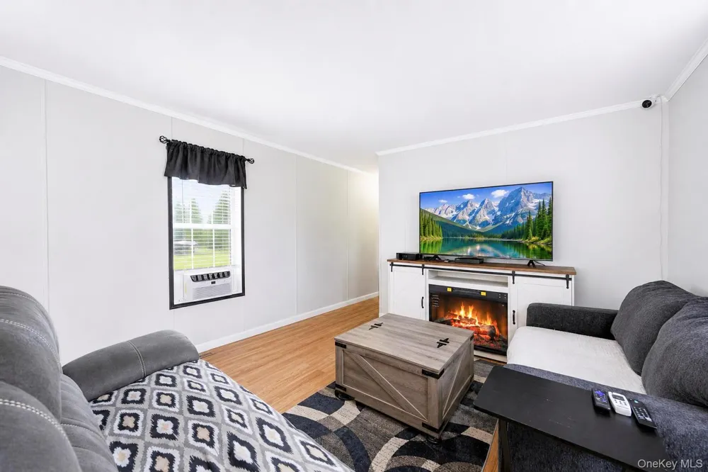 600 Broadway #M10 Amityville, NY 11701