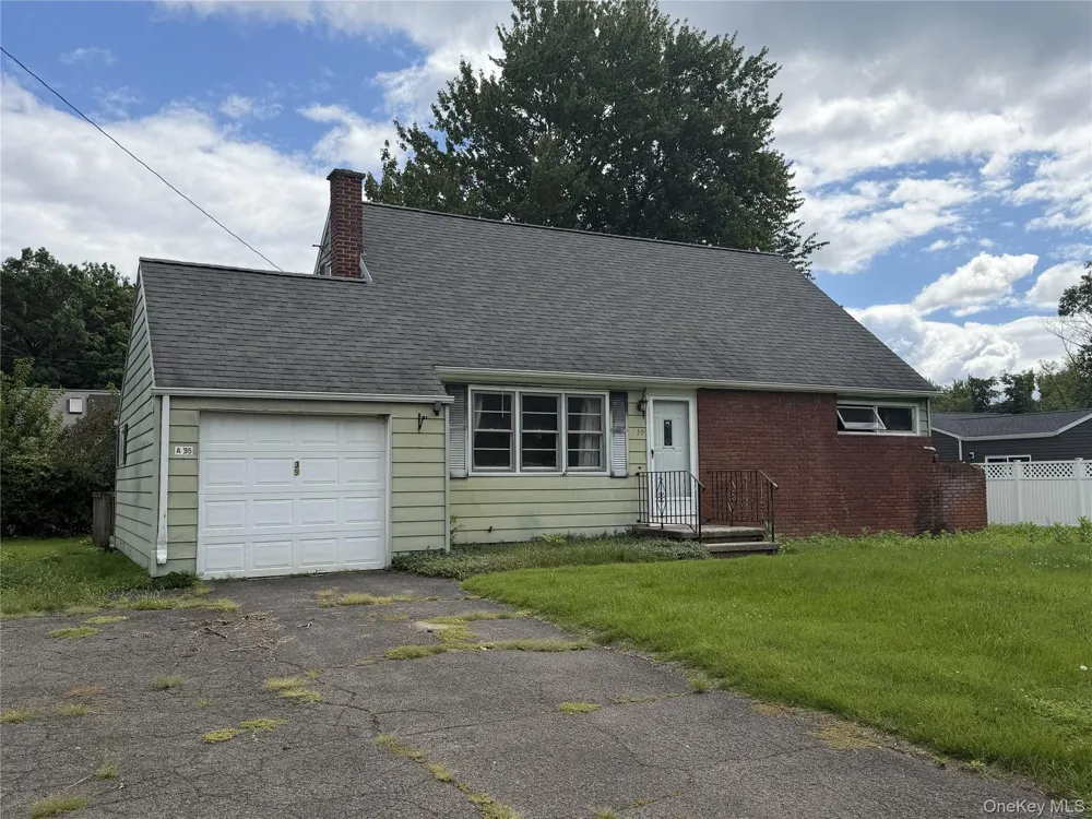 39 Wallkill Avenue Tillson, NY 12486