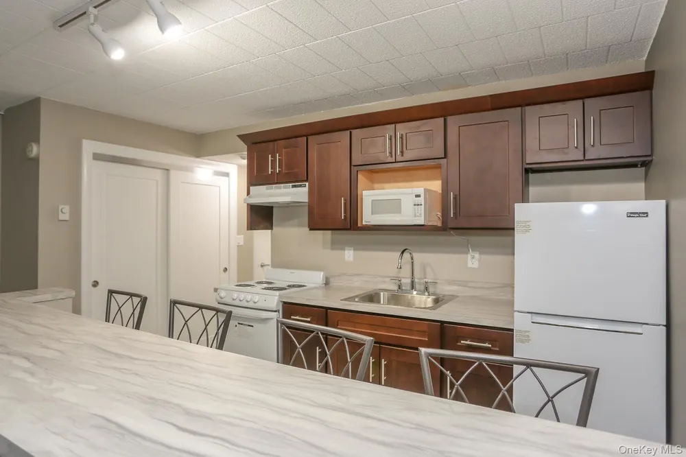 30 Route 9W #37 Congers, NY 10920