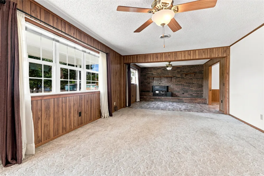 411 W Odle Street Salina, OK 74365