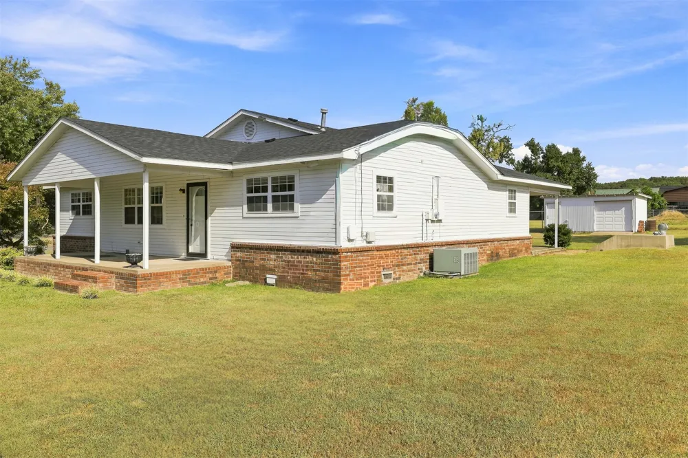 411 W Odle Street Salina, OK 74365