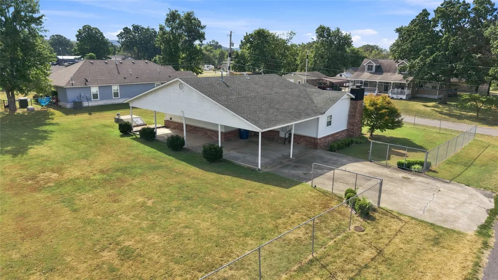 411 W Odle Street Salina, OK 74365