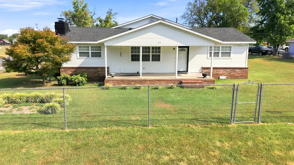 411 W Odle Street Salina, OK 74365