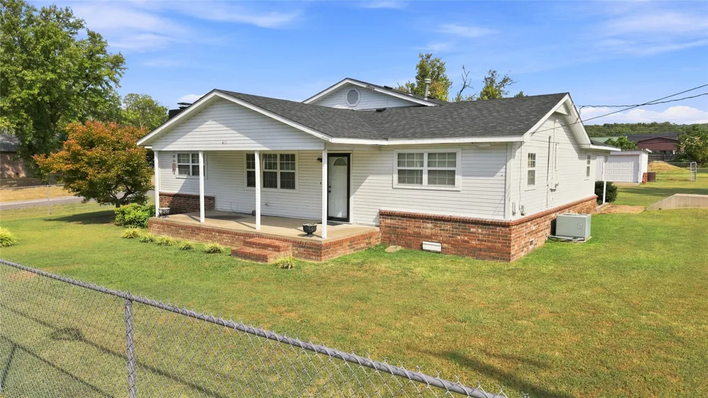 411 W Odle Street Salina, OK 74365