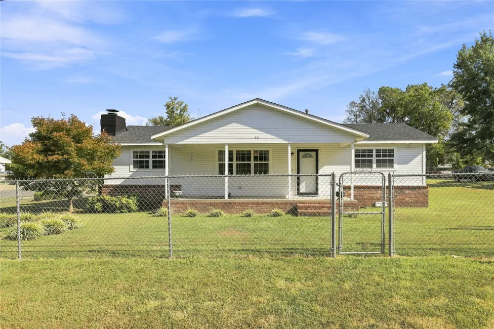 411 W Odle Street Salina, OK 74365