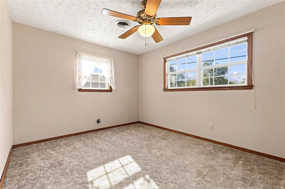 411 W Odle Street Salina, OK 74365