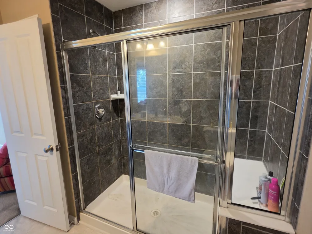 10709 Glenwyck Place Noblesville, IN 46060