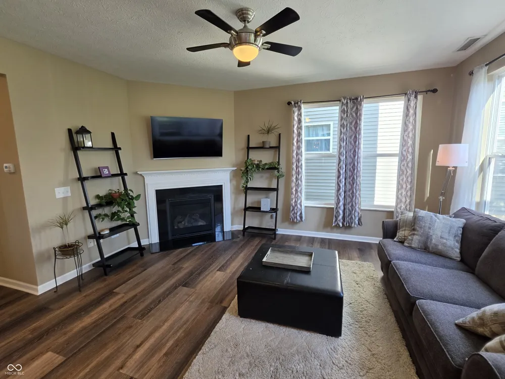 10709 Glenwyck Place Noblesville, IN 46060