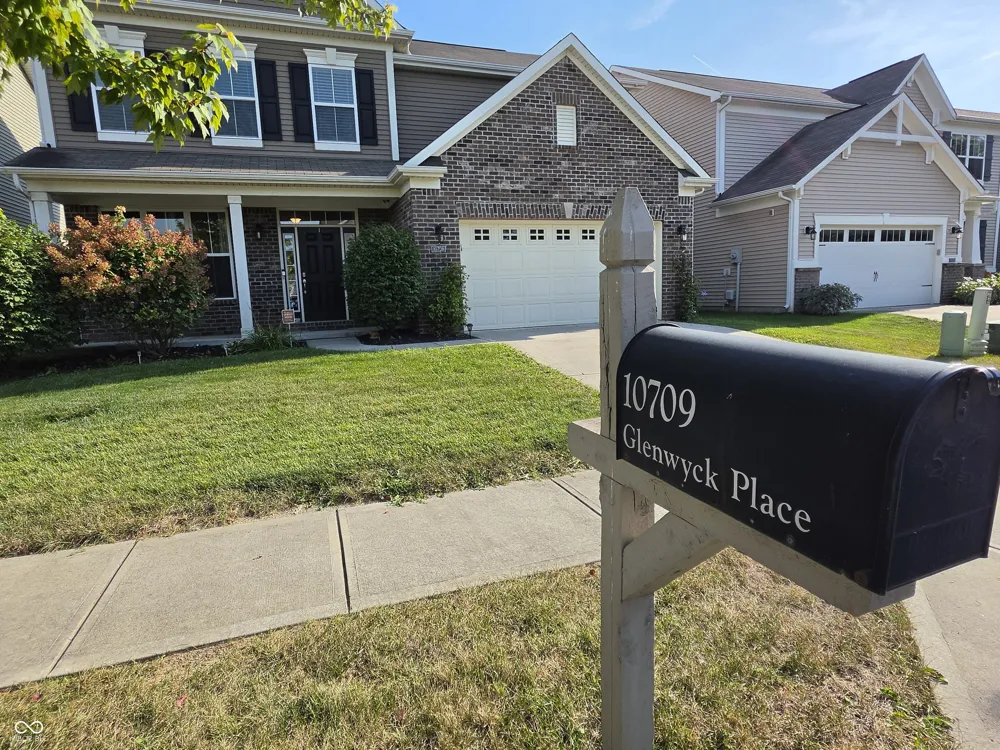 10709 Glenwyck Place Noblesville, IN 46060