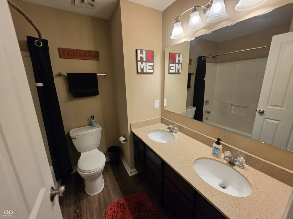 10709 Glenwyck Place Noblesville, IN 46060