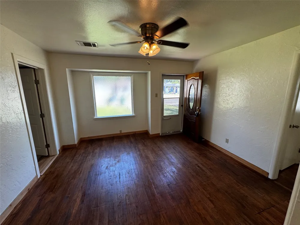 111 Atkinson Drive Sherman, TX 75092